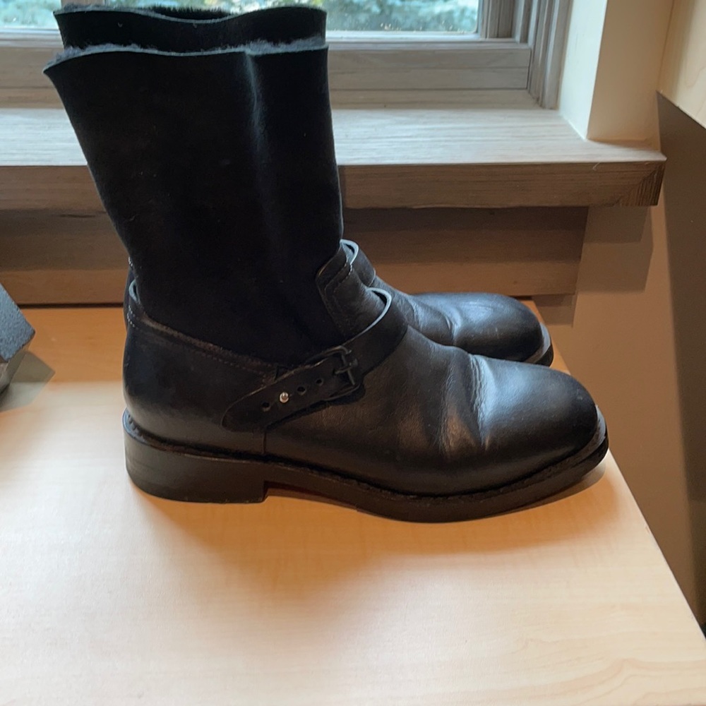 Black Boot - image 1
